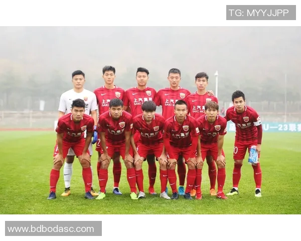 鲁能与上港激战正酣及时比分更新精彩瞬间全记录